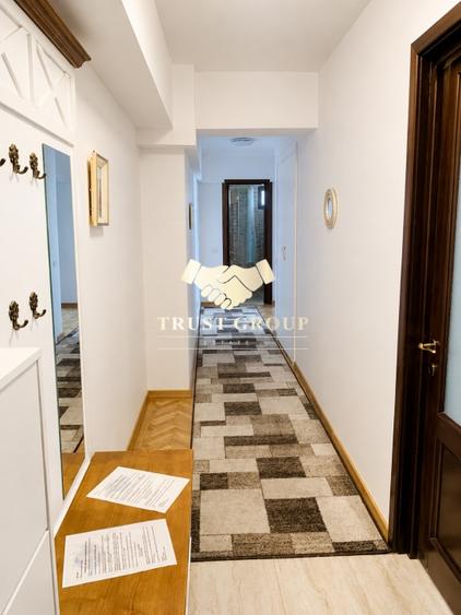 Apartament cu 3 camere decomandat în Victoriei