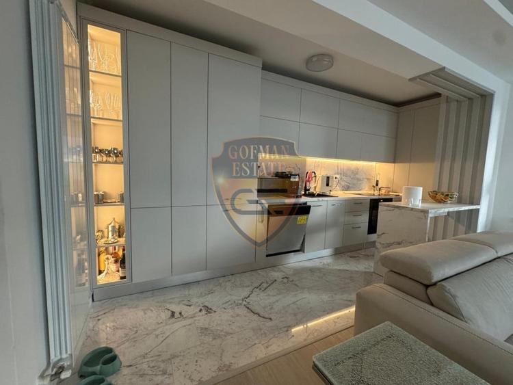 Apartament cu 3 camere decomandat, mobilat în Nord