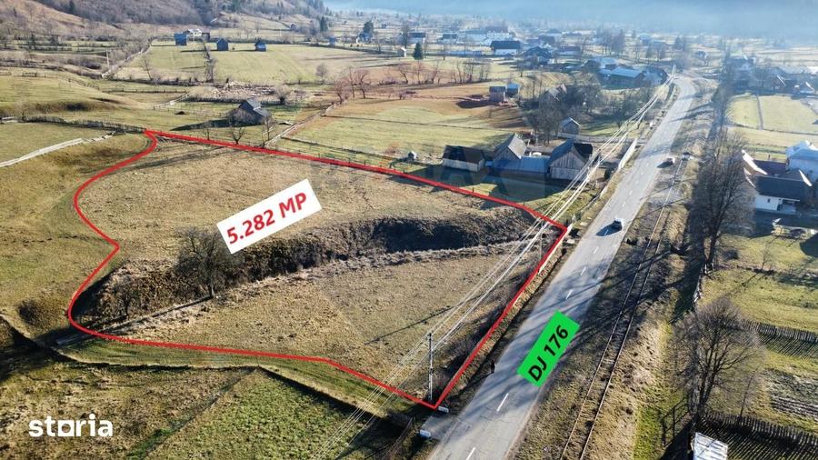 Teren de 5282 mp, în Vatra Moldoviței