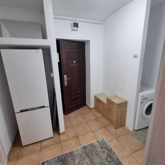Garsonieră decomandată, mobilată în Lujerului