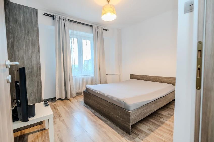 Apartament cu 3 camere decomandat, mobilat în Virtuții