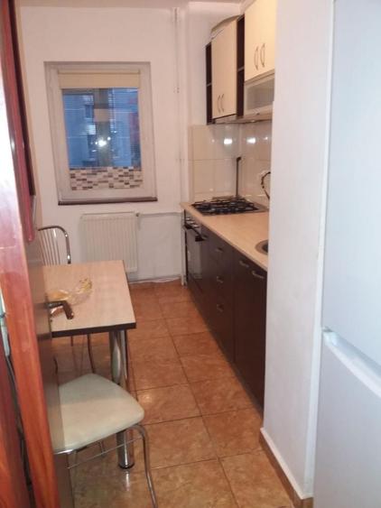 Apartament cu 2 camere decomandat în Drumul Taberei