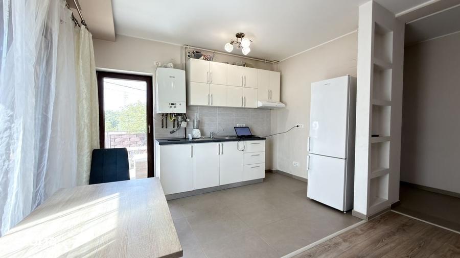 Apartament cu 3 camere decomandat în Dumbrăvița
