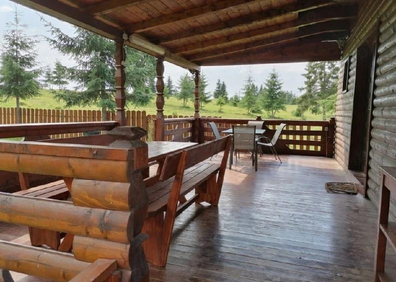 Casă cu Teren 1260 Mp în Beliș