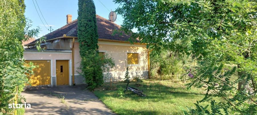 Casă cu 3 camere în Uileacu de Beiuș
