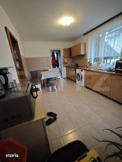 Casă cu 5 camere cu Teren 998 Mp în Central