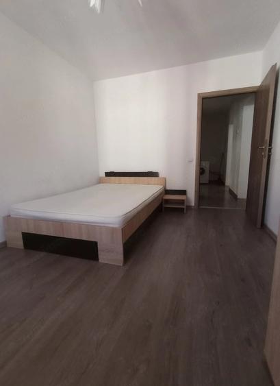 Apartament cu 2 camere decomandat în Florești