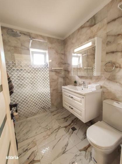 Apartament cu 4 camere decomandat în Soarelui