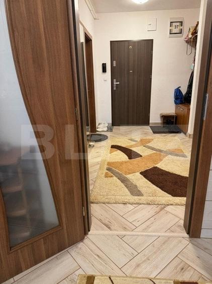 Apartament cu 2 camere decomandat, mobilat în Pietroasa