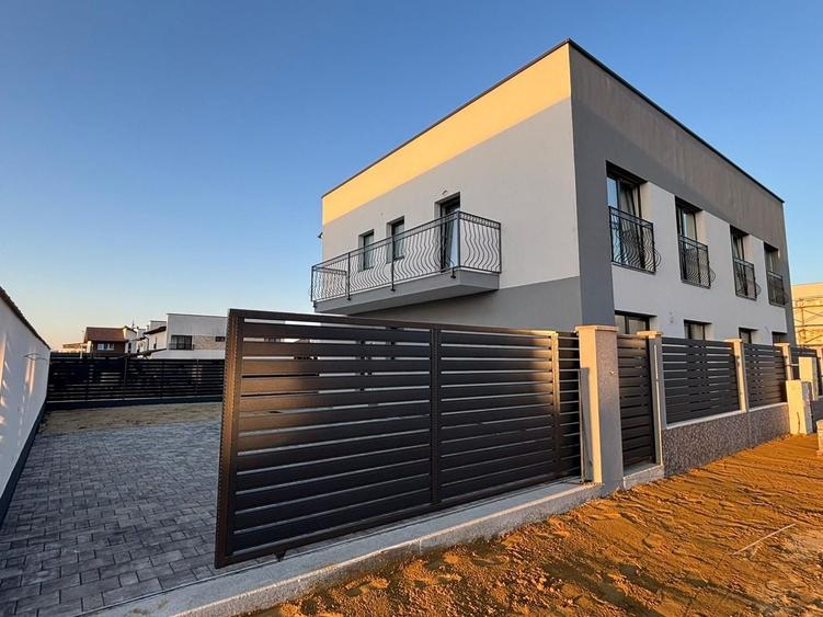 Duplex cu 4 camere cu Canalizare în Șelimbăr
