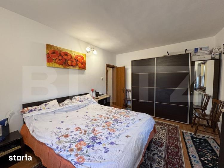Casă cu 7 camere cu Teren 2018 Mp în Podari