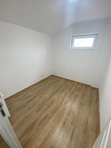 Apartament cu 3 camere semidecomandat în Dâmbovița