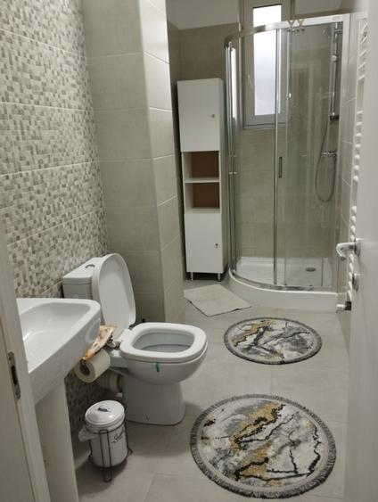 Apartament cu 2 camere decomandat, mobilat în Mamaia-Sat