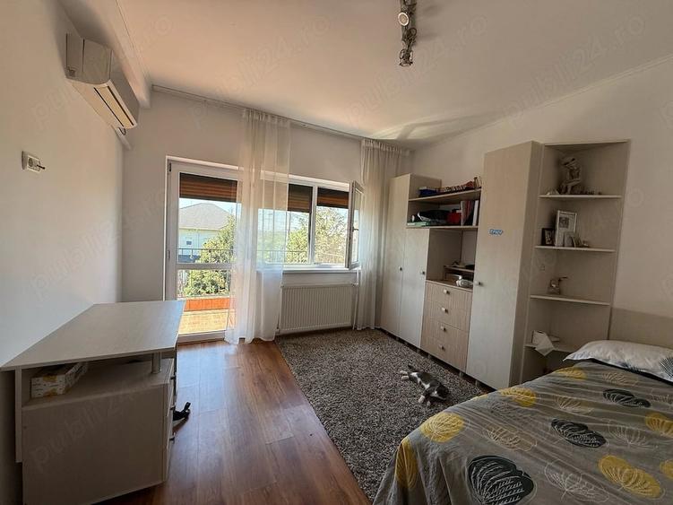 Casă cu 5 camere cu Teren 1000 Mp în Titan