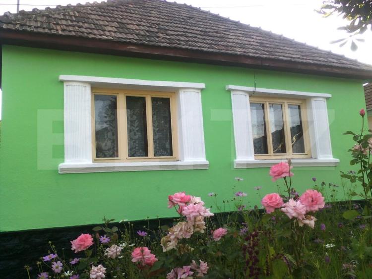 Casă individuală cu 4 camere cu Canalizare în Năsăud