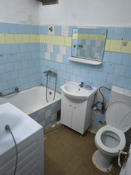 Garsonieră decomandată în Central