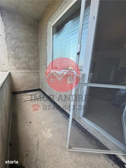 Apartament cu 3 camere decomandat în Faleză
