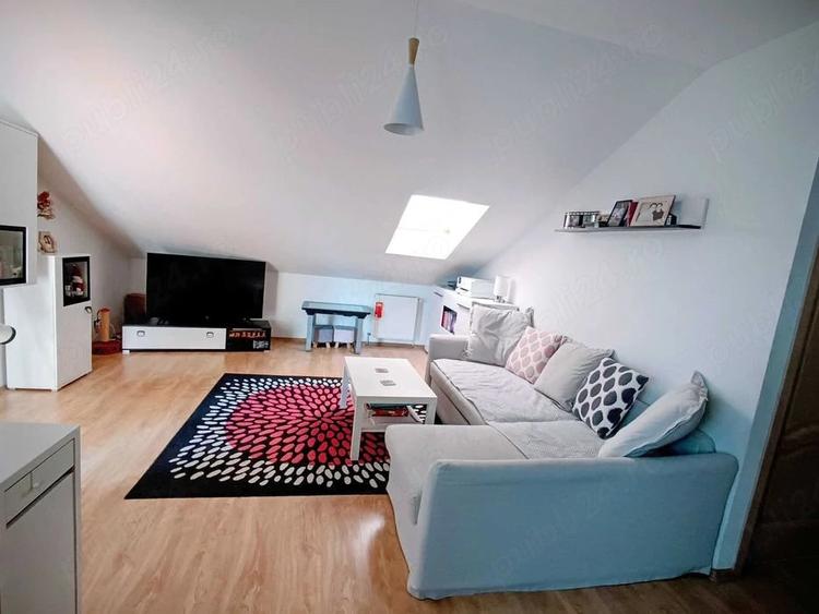 Apartament cu 3 camere semidecomandat în Braytim