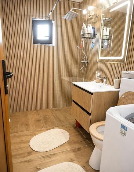Apartament cu 2 camere decomandat, mobilat în Soarelui