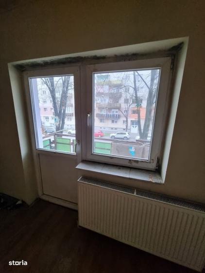 Apartament cu 3 camere decomandat în Micro 17