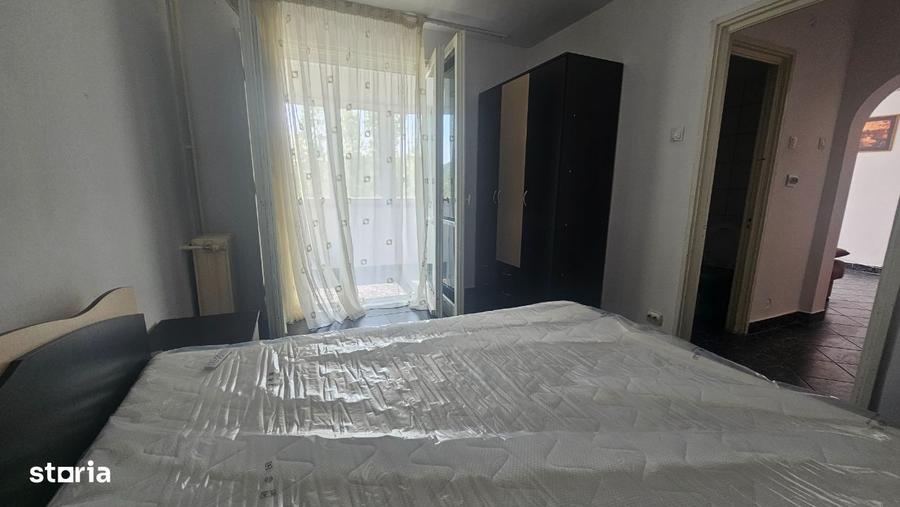 Apartament cu 2 camere, mobilat în Pajura