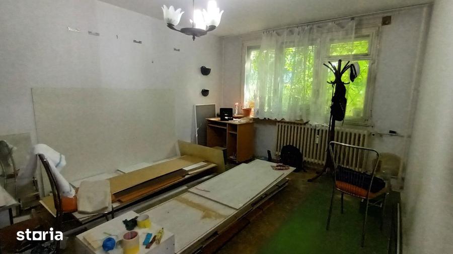 Garsonieră decomandată în Drumul Taberei