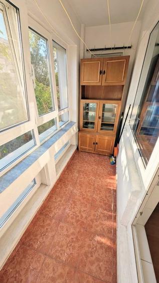 Apartament cu 2 camere decomandat în Titan