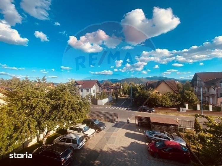 Casă cu 2 camere cu Teren 10 Mp în Tractorul