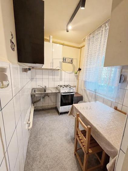 Garsonieră semidecomandată, mobilată în Lipovei
