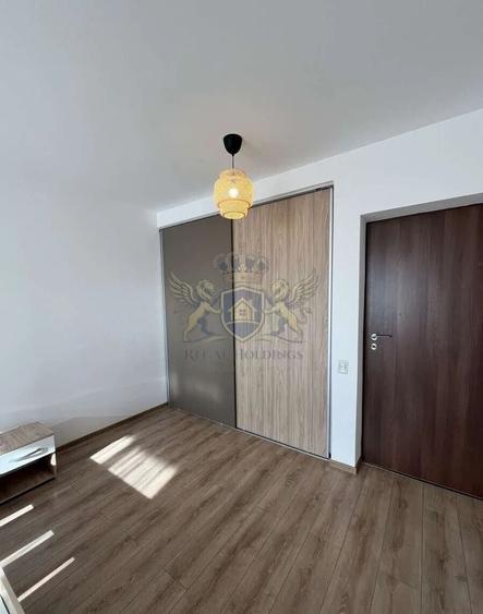 Apartament cu 2 camere decomandat, mobilat în Tractorul