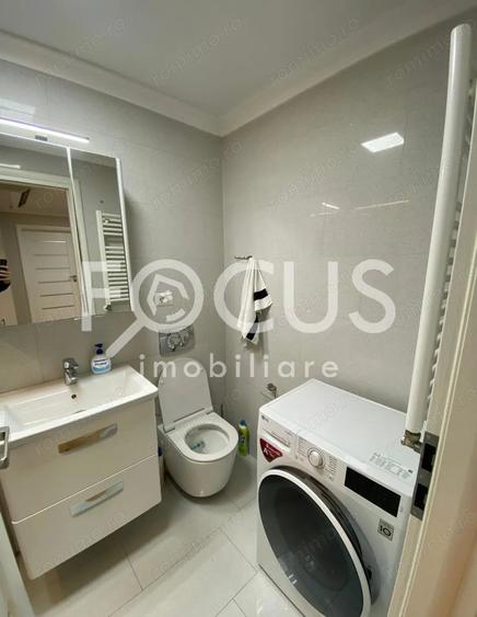 Apartament cu 3 camere semidecomandat în Spitalul Județean