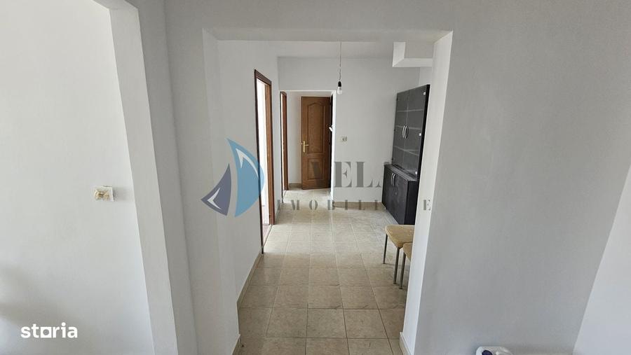 Apartament cu 3 camere decomandat în Tudor
