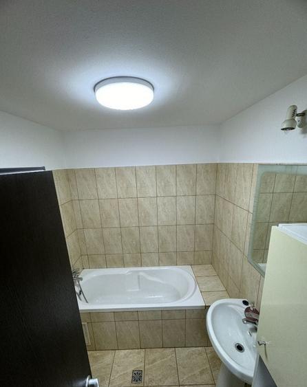 Apartament cu 2 camere, mobilat în 13 Septembrie