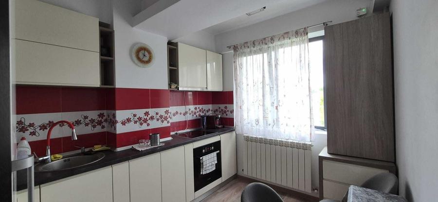 Apartament cu 2 camere decomandat în Piața Unirii