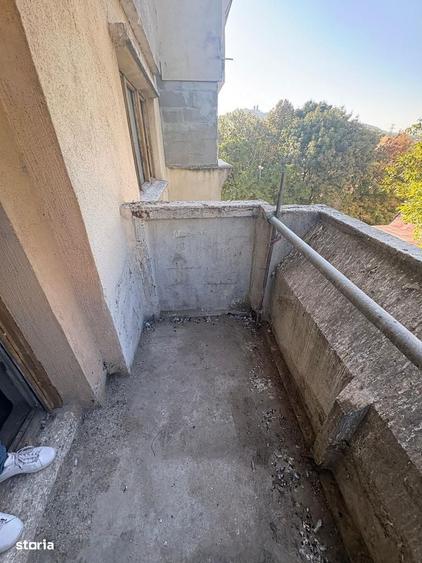 Apartament cu 2 camere decomandat în Nicolina