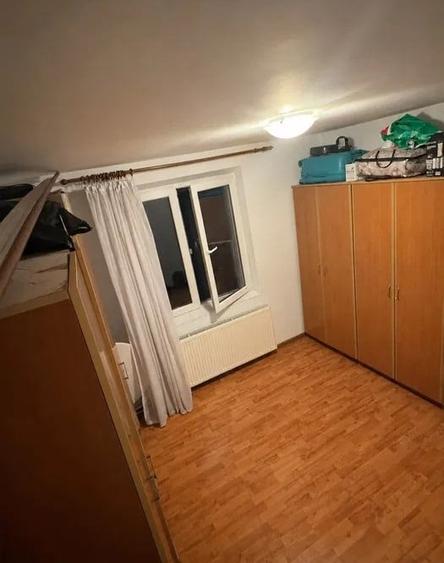 Apartament cu 3 camere decomandat în Olteniței
