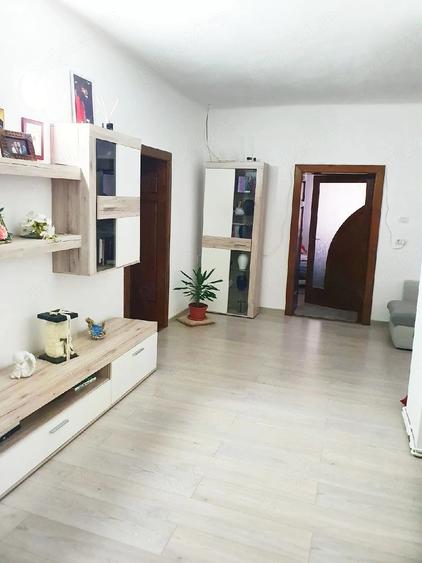 Casă cu Teren 1500 Mp în Central