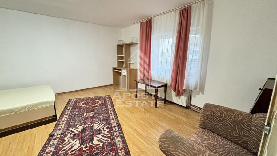 Casa individuala cu 2 camere, 2 fronturi, toate utilitati... - 1