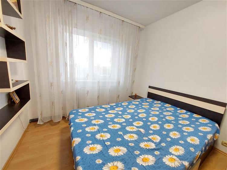 Apartament cu 3 camere decomandat, mobilat în Dorobanți