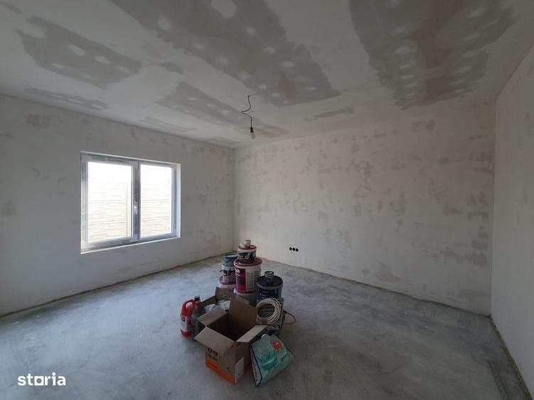 Casă cu 3 camere cu Teren 400 Mp în Becicherecu Mic