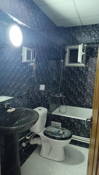 Apartament cu 4 camere decomandat în Central