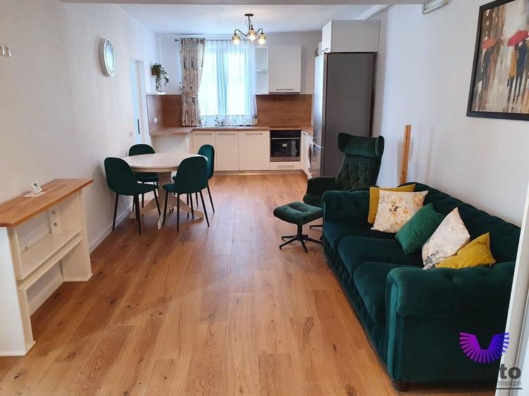 Apartament cu 3 camere decomandat, mobilat în Șelimbăr