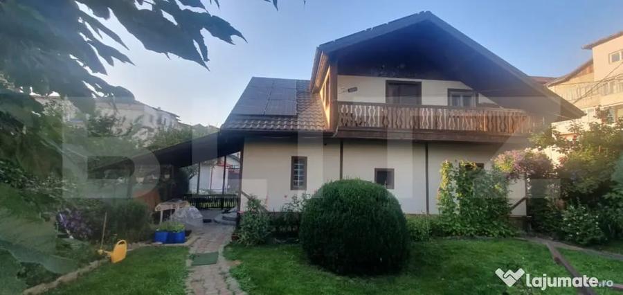 Casă cu 5 camere cu Teren 522 Mp în Central