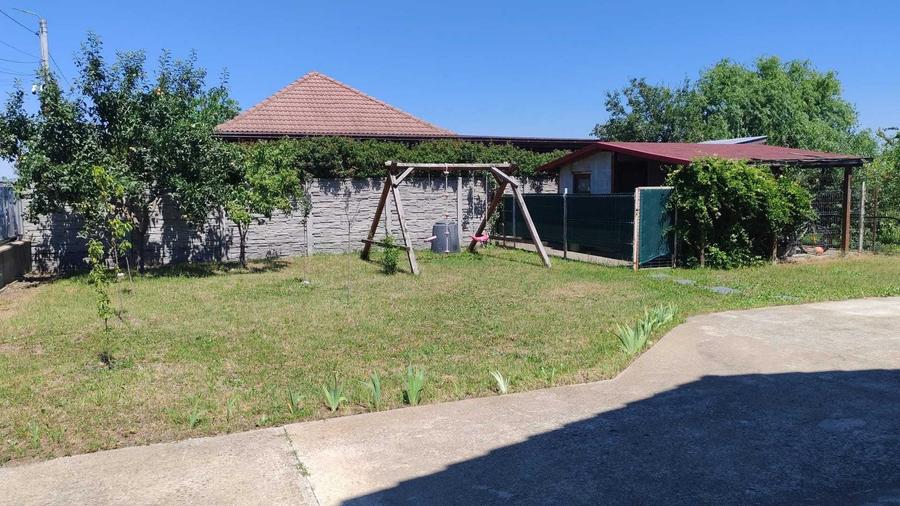 Casă cu 4 camere în Giarmata