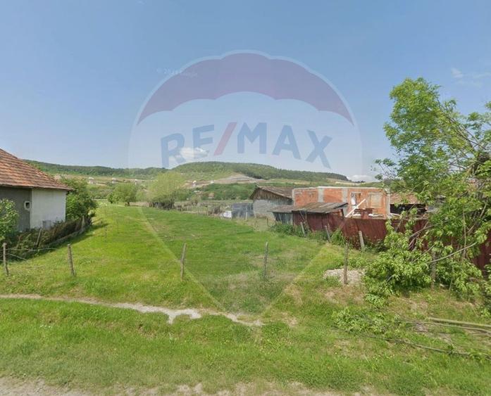 Teren Construcții intravilan de 1330 mp, în Sânpaul