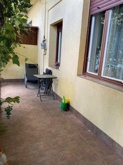Casă cu 3 camere în Central