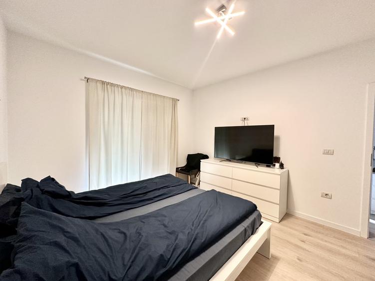 Duplex cu 4 camere cu Canalizare în Moșnița Veche