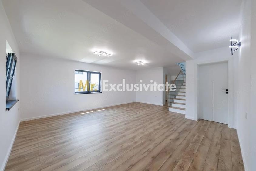 Casă cu Teren 330 Mp în Argeșelu