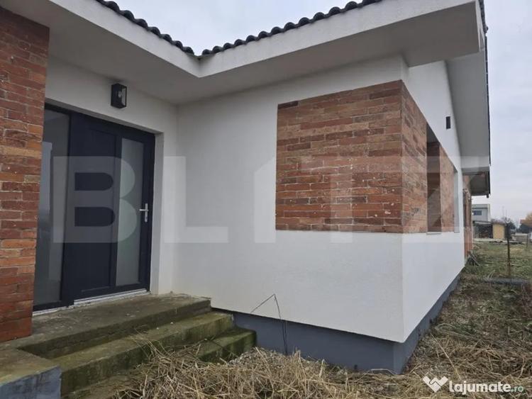 Casă cu 3 camere cu Teren 600 Mp în Mărtinești