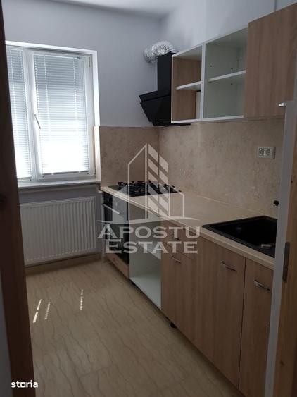 Apartament cu 3 camere semidecomandat în Ultracentral